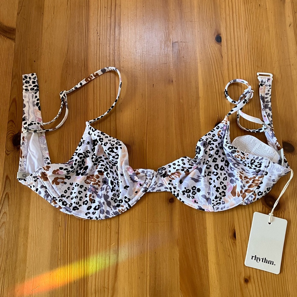 NWT Rhythm Swim Mombasa underwire top
